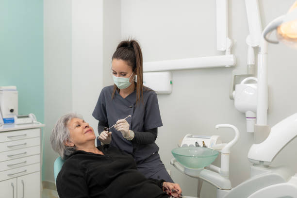 Best Cosmetic Emergency Dentistry in Lake Forest, CA